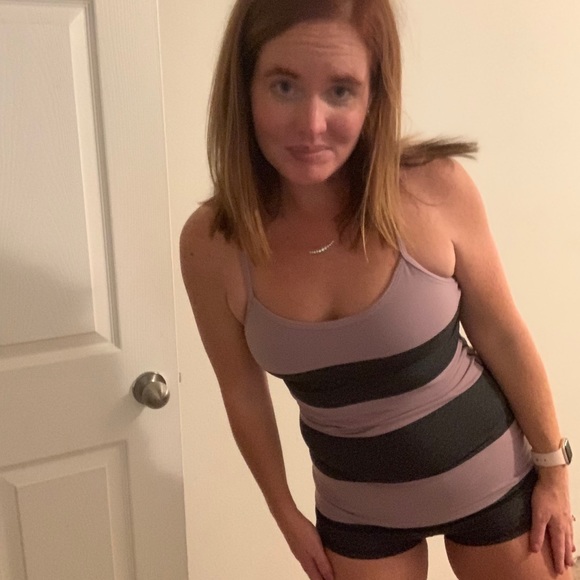 I❤️husker🏈, sun, pools, & people watching! GBR! - Picture 5 of 8